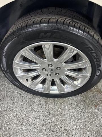 2014 lincoln mkx base