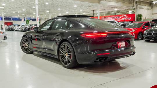 2019 Porsche Panamera gts