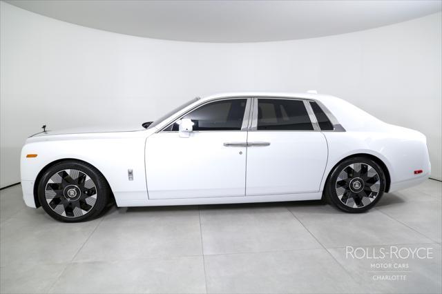 2023 rolls-royce phantom sedan
