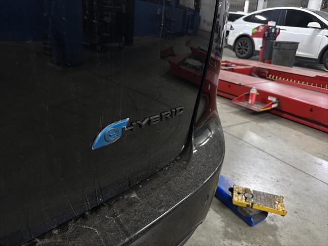 2023 chrysler pacifica hybrid touring l