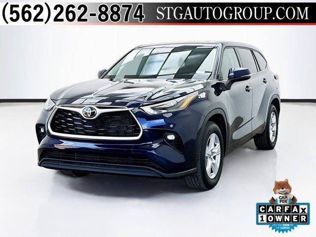 2022 toyota highlander le