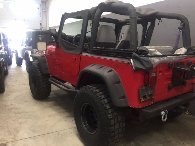 1992 jeep wrangler rare 4.0l 5 spd lifted winch looks runs great no reserve