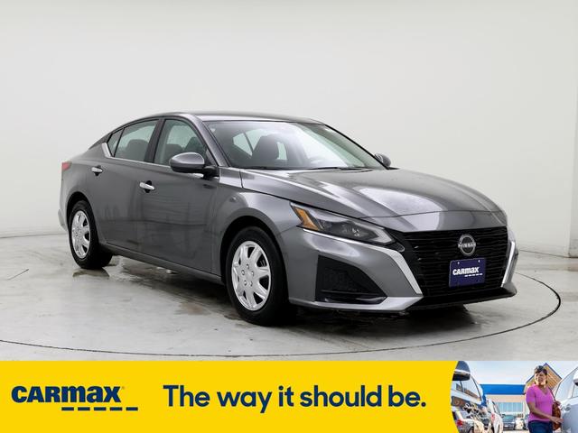 2023 nissan altima s