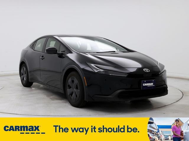 2023 toyota prius le