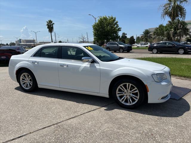 2016 chrysler 300 s