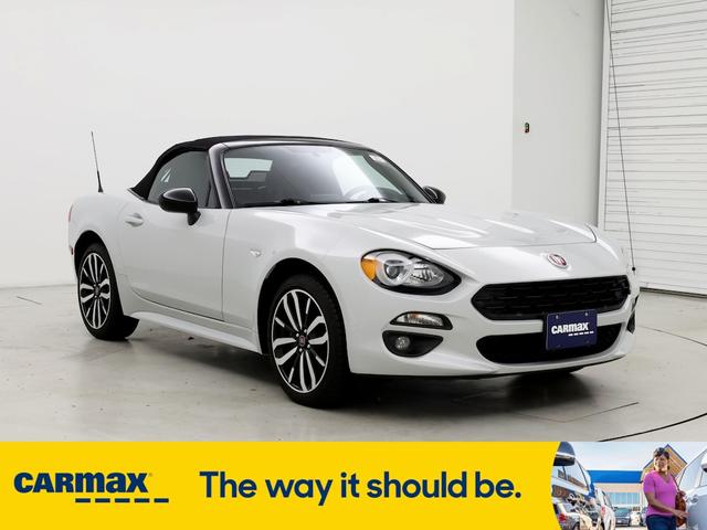 2019 fiat 124 spider urbana edition