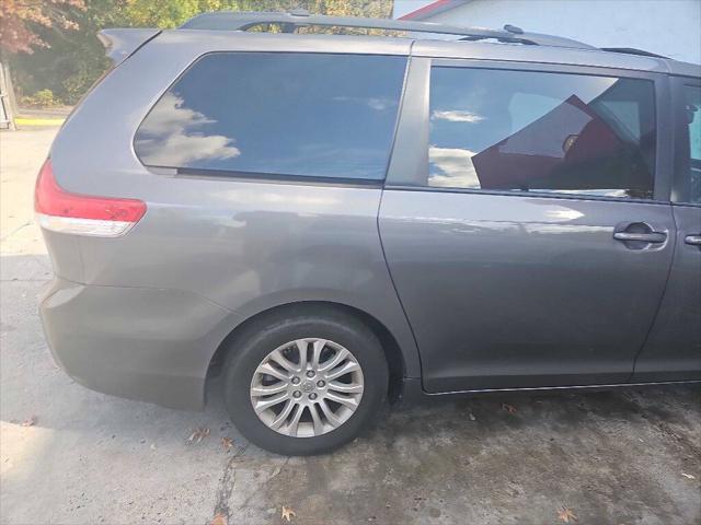 2013 toyota sienna xle