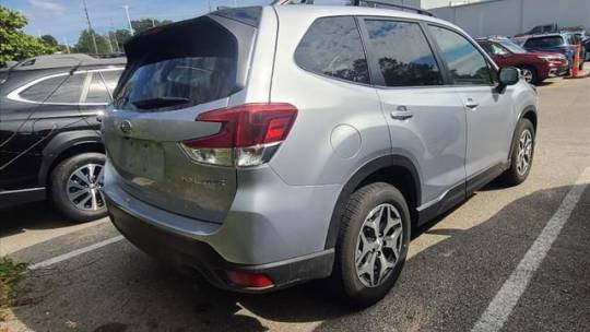 2024 subaru forester premium