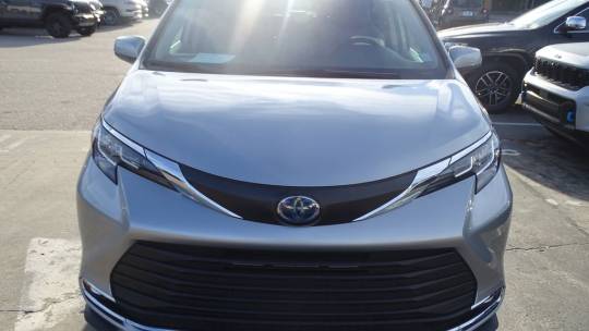 2023 Toyota Sienna