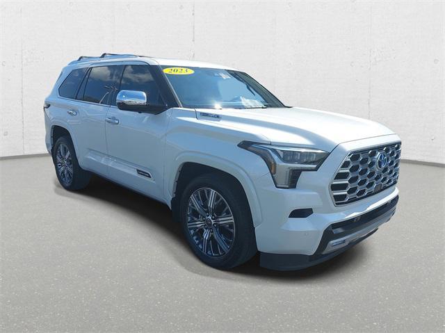 2023 toyota sequoia base