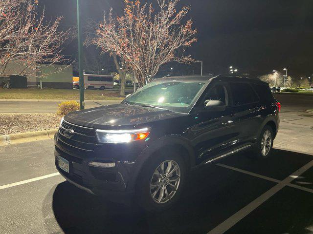 2021 ford explorer xlt