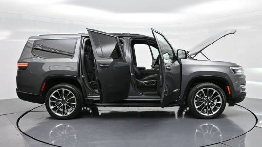 2022 Jeep Wagoneer
