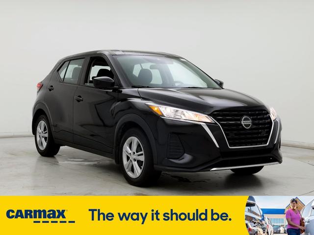 2021 nissan kicks s
