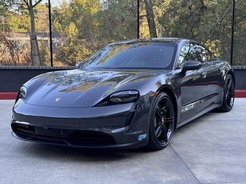 2020 porsche taycan