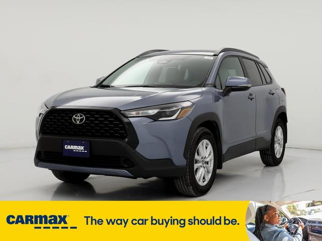 2023 toyota corolla cross le