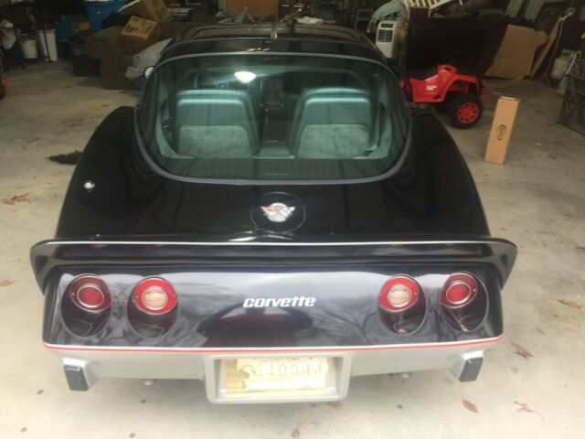34k miles, auto, power windows/locks, tilt, cruise, l48, 25th anniversary