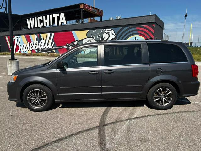 2017 dodge grand caravan sxt