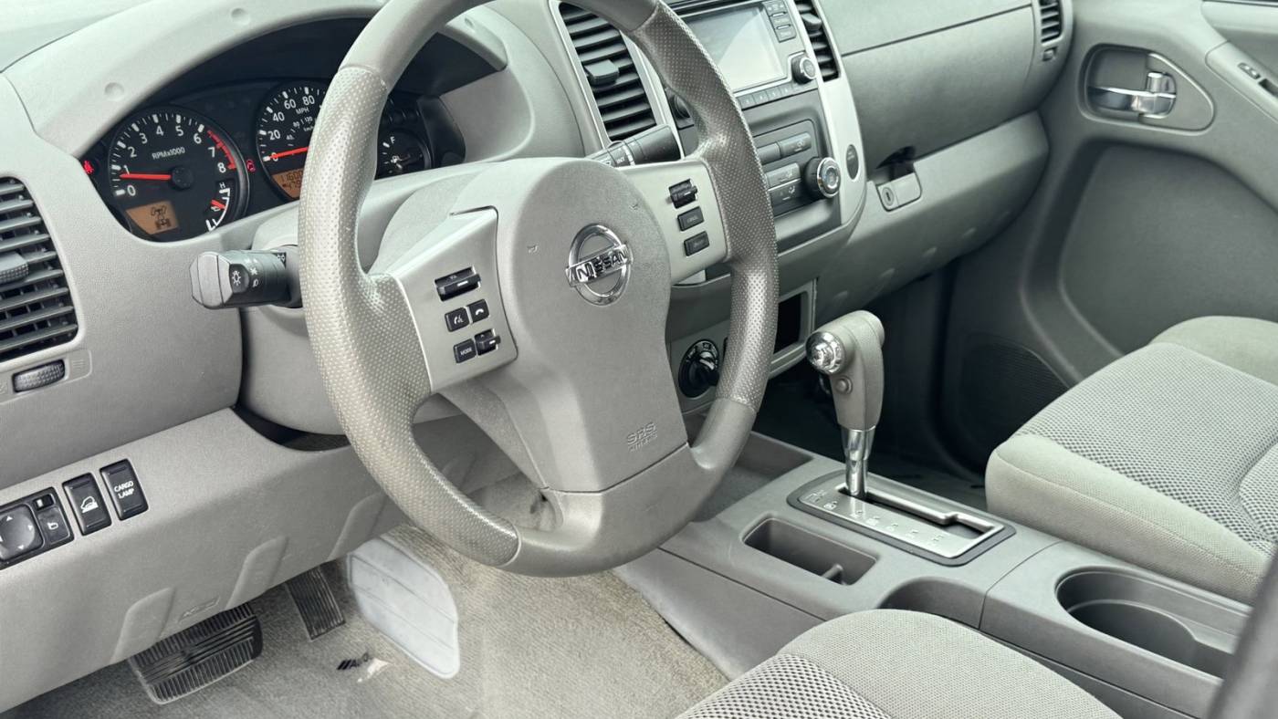 2018 nissan frontier sv