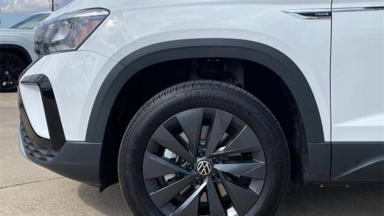 2024 Volkswagen Taos