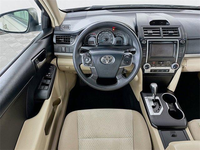 2013 toyota camry le