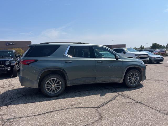2022 chevrolet traverse lt cloth