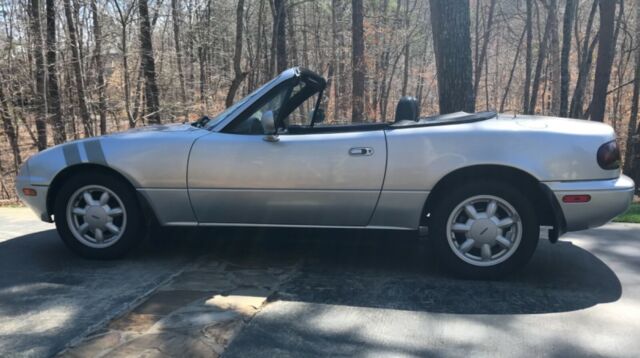 1991 mazda miata mx-5. 5spd silverstone metallic 66k miles