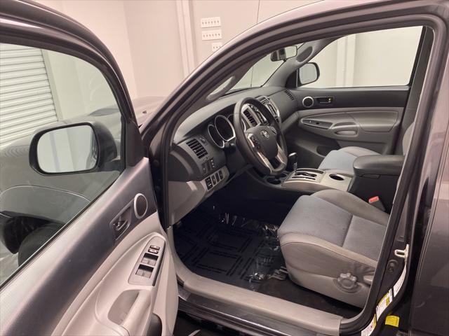 2014 toyota tacoma base
