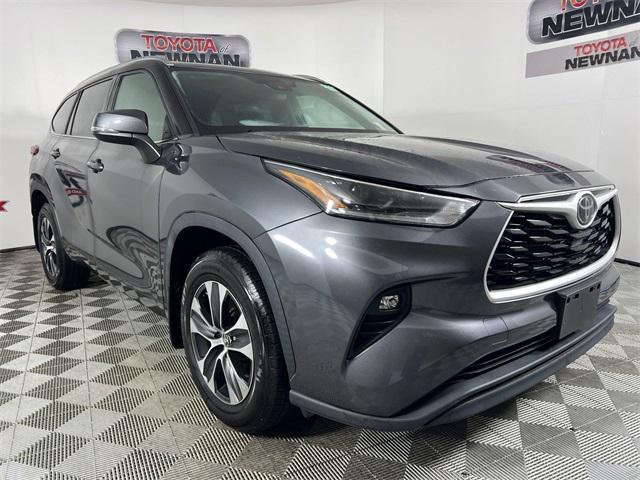 2021 toyota highlander xle
