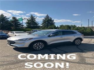 2020 Ford Escape titanium
