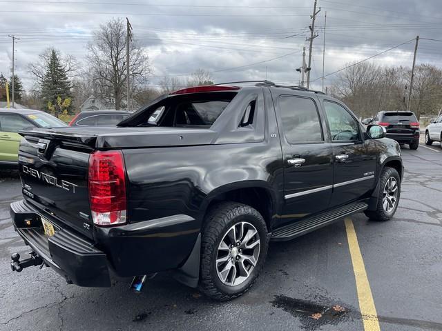 2011 chevrolet avalanche 1500 ltz