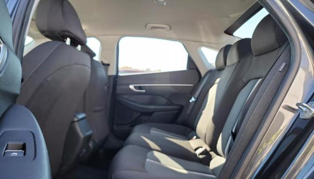 2022 hyundai sonata se