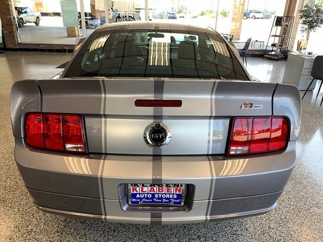 2006 ford mustang gt