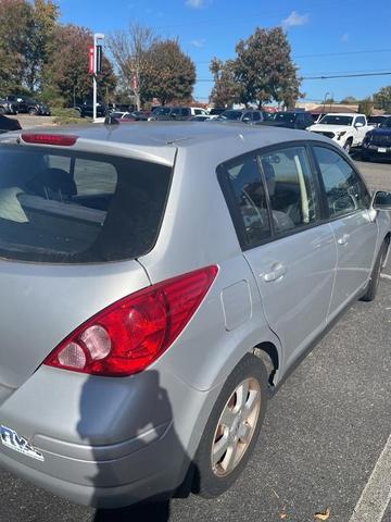 2009 nissan versa 1.8 s