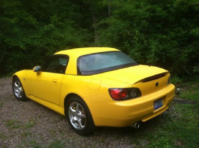 2002 honda s2000 convertible 2 seat sports car 47000 miles in athens, oh