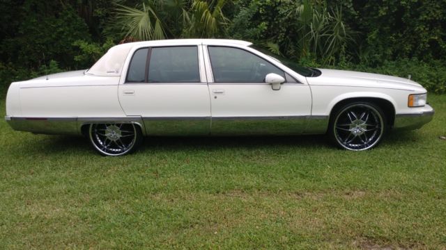 **no reserve**1994 cadillac fleetwood brougham