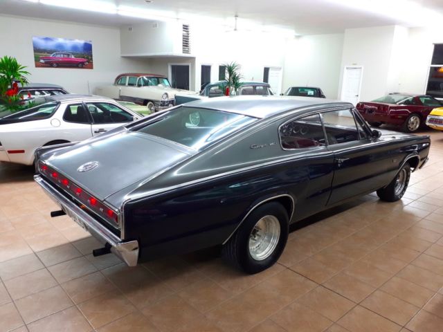 rust free 1966 doge charger / we ship worlwide / 40 pictures