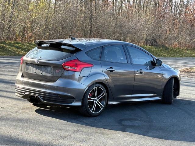 2016 ford focus st