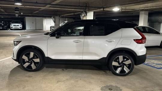 2024 Volvo XC40