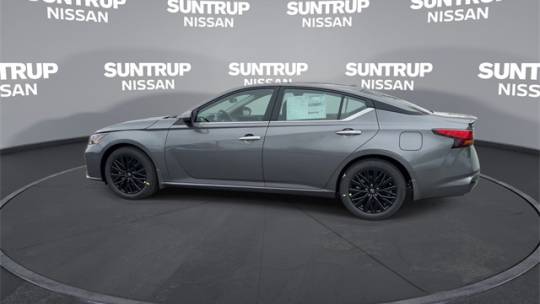 2025 Nissan Altima