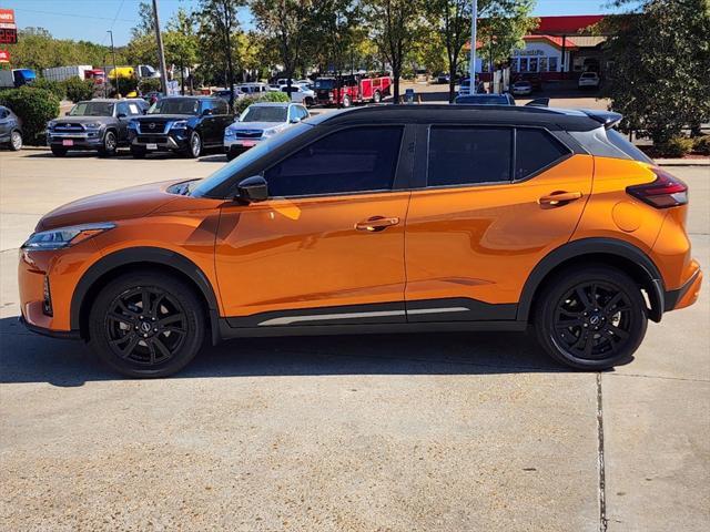 2023 nissan kicks sr