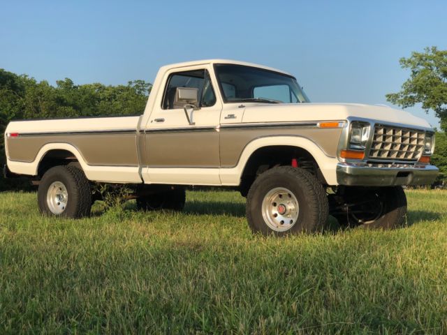 1976 ford f-150 4x4 *390 cubic inch 4speed manual*