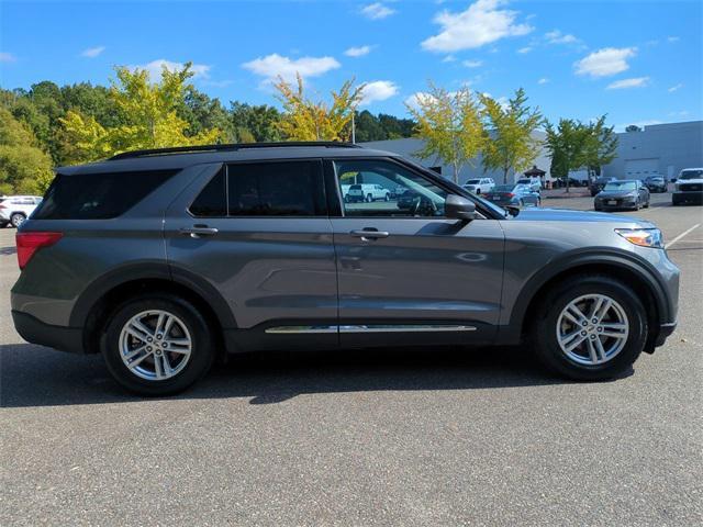2022 ford explorer xlt