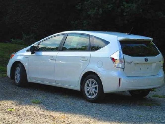 2013 toyota prius v three in gloucester, va