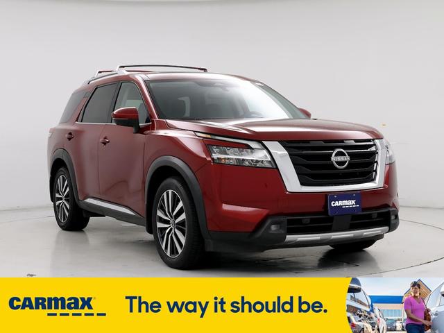 2022 nissan pathfinder platinum