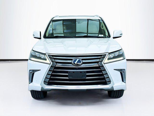 2020 lexus lx 570 three-row