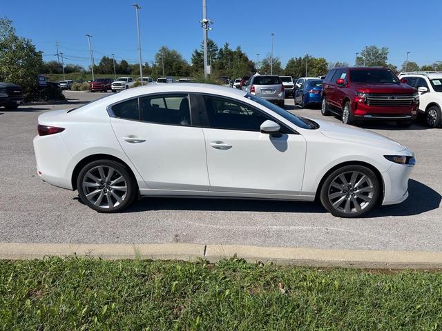 2022 mazda mazda3 fwd w/select package