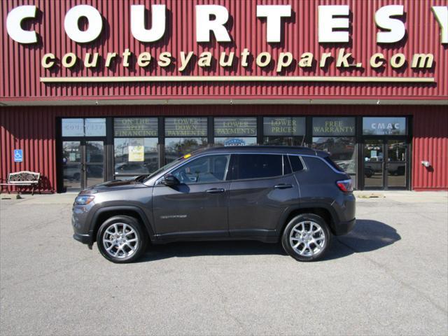 2022 jeep compass latitude lux