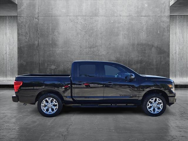 2019 nissan titan sv