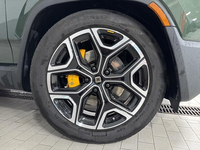 2022 rivian r1s launch edition