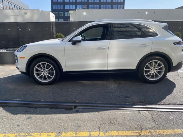 2024 porsche cayenne